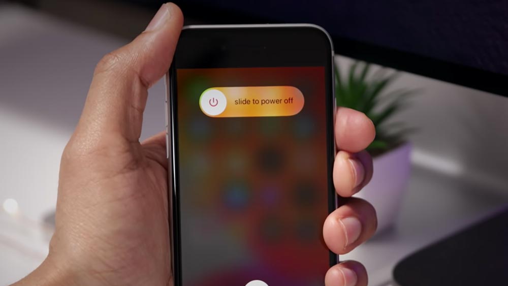 Cách tắt nguồn trên iPhone SE