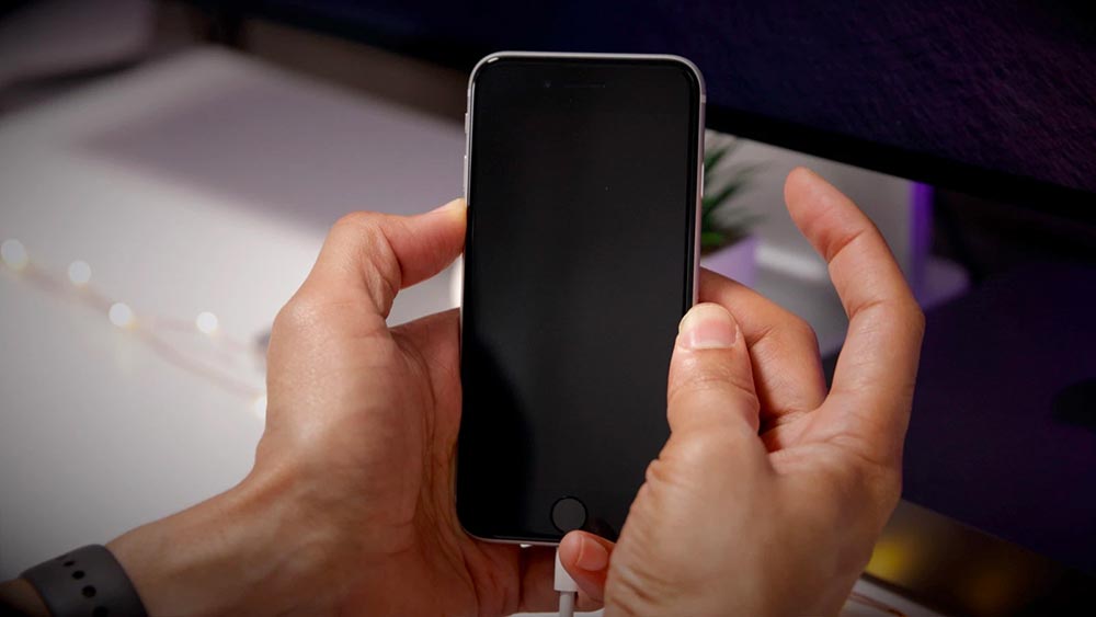 Cách vào chế độ DFU trên iPhone SE